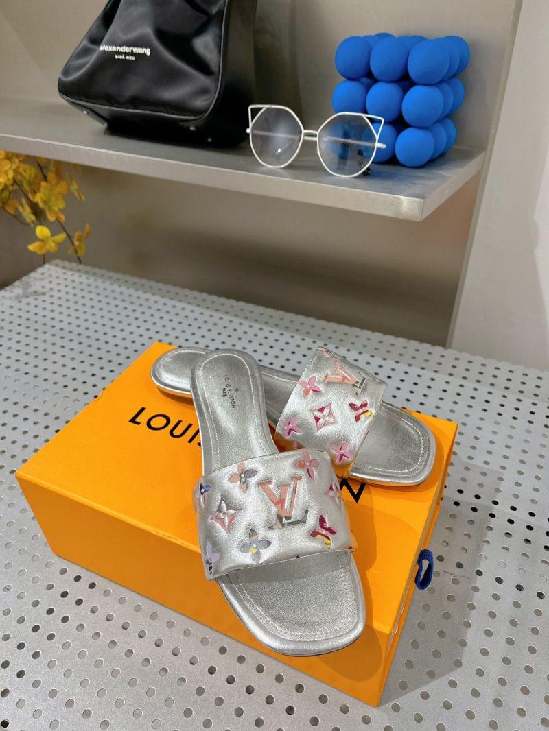 Louis Vuitton Slippers